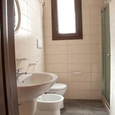 ベッド・アンド・ブレックファスト Le 5 Volte アヴェトラーナ